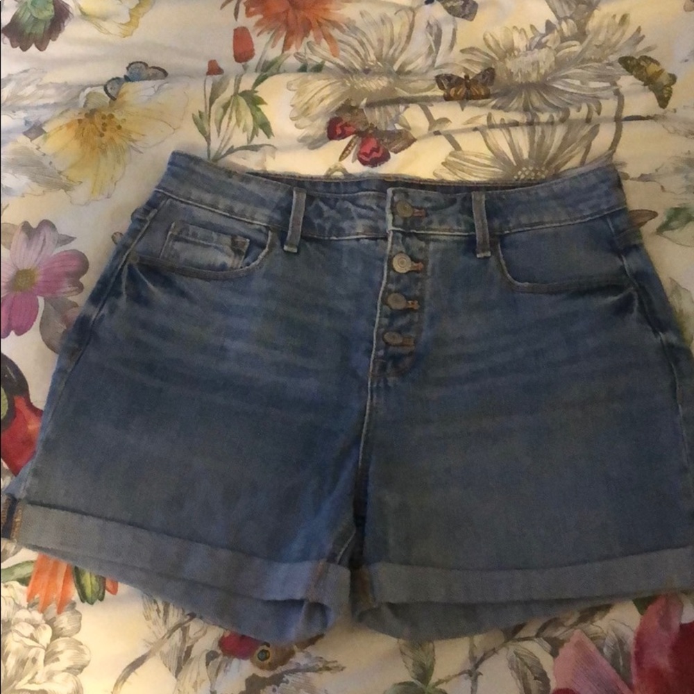 Beautiful jean shorts